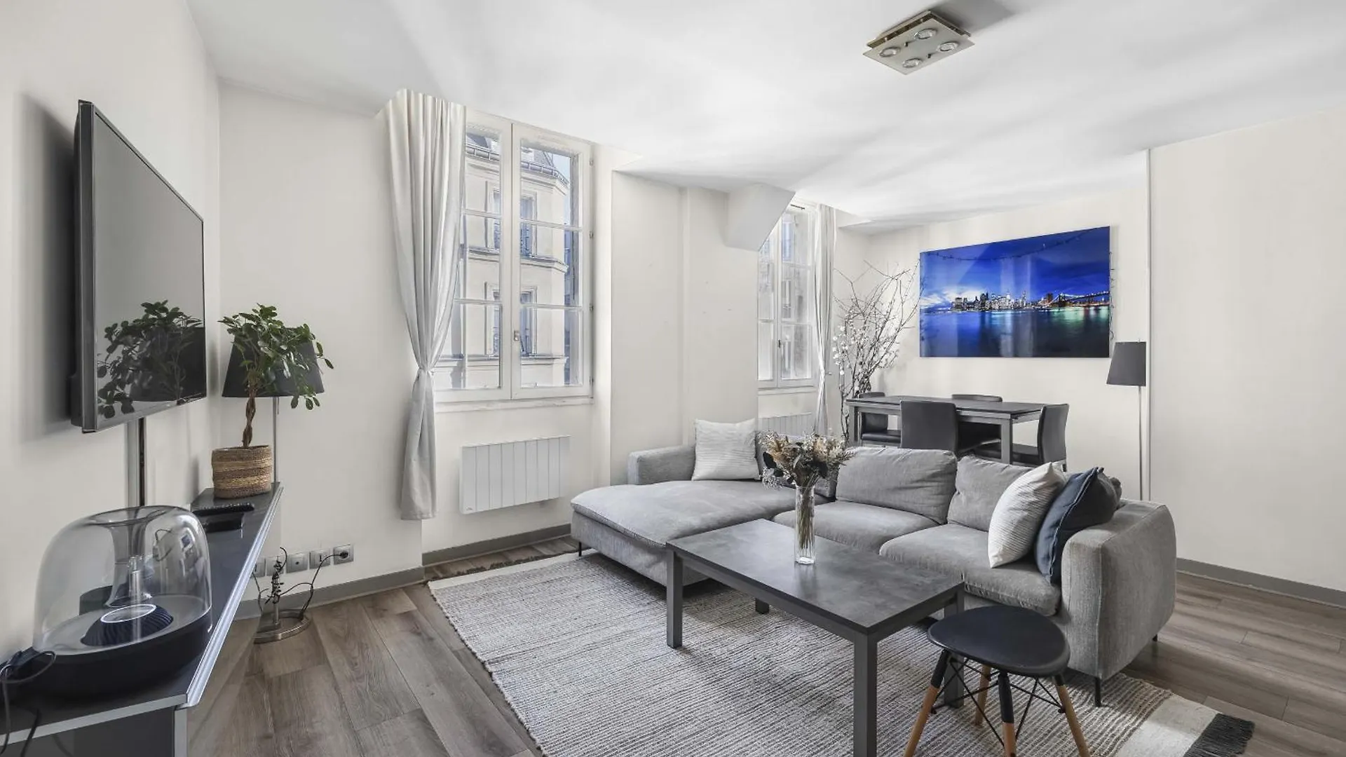 Apartment Ferienwohnung Pauline Paris